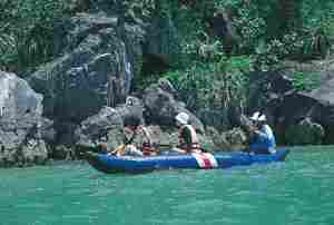 Kanufahrt in der Bucht von Phang-Nga 